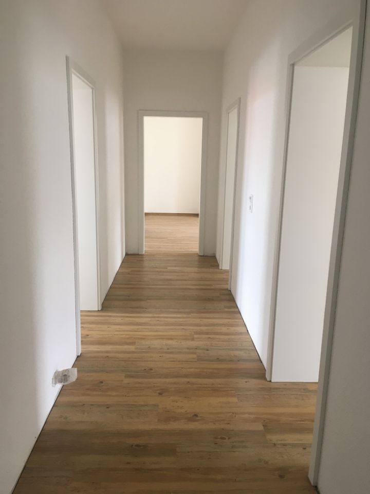 3-Raum-Wohnung Erstbezug nach Kernsanierung PKW Stellplatz Garten in Bad Frankenhausen/Kyffhäuser