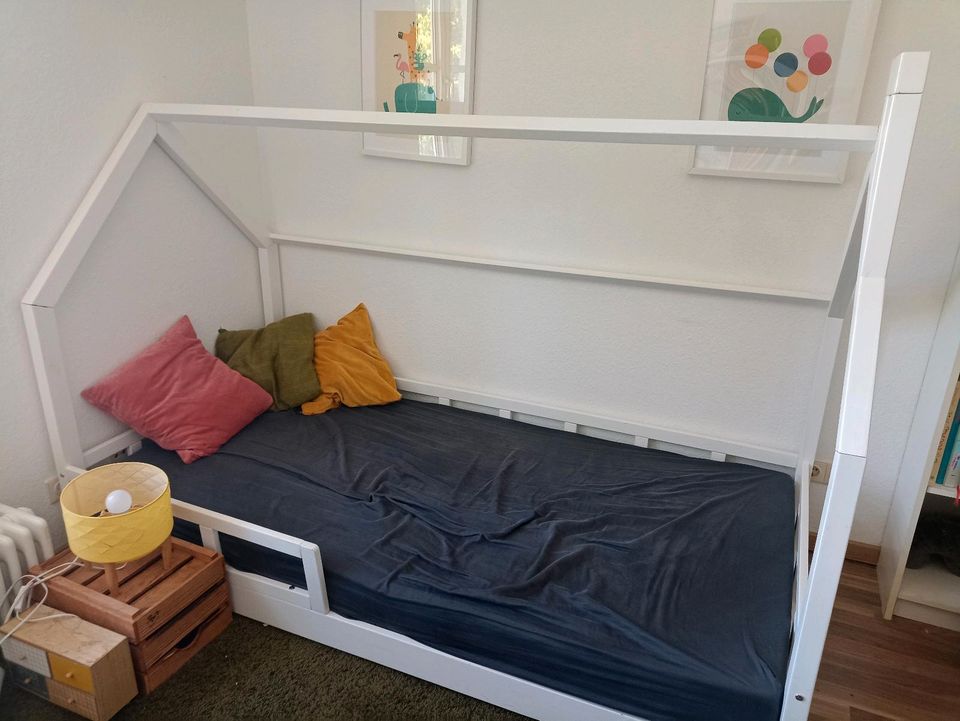 HAUSBETT Kinderbett Skandi (https://www.skandi-hausbett.de) in Berlin