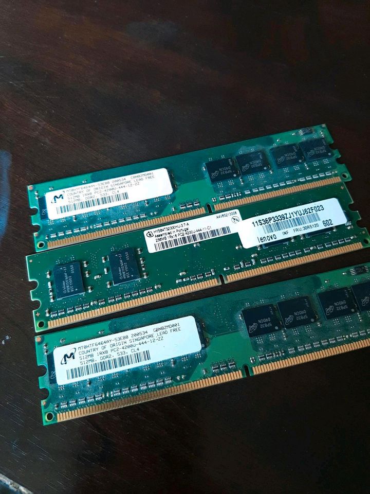 DDR2 Desktop PC Rechner Arbeitsspeicher RAM 1,5 GB in Göttingen