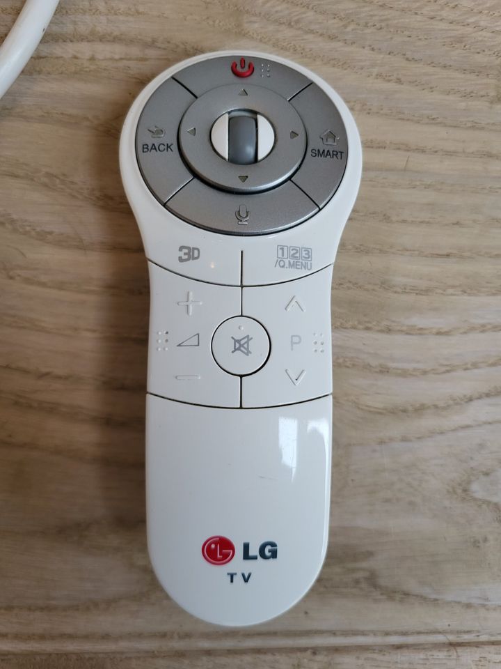 LG Smart TV 55LA6678 sehr gepflegt in Königstein im Taunus