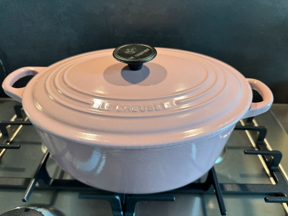 LE CREUSET BRÄTER 29cm, 1x benutzt, rosa, “Tuch pink“ in Meisenheim