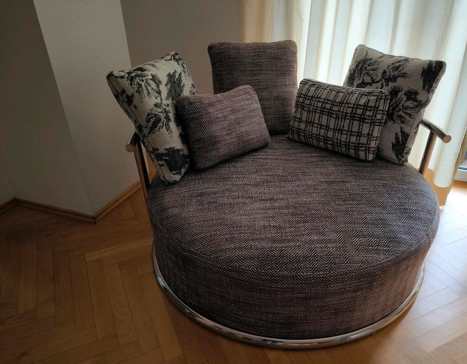 Designer Sofa rund vom italienischen Hersteller BPHD in Straubing