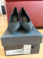 TOMMY HILFIGER Pumps in Schwarz   Schuhe Neu Np 99€ Rheinland-Pfalz - Münstermaifeld Vorschau