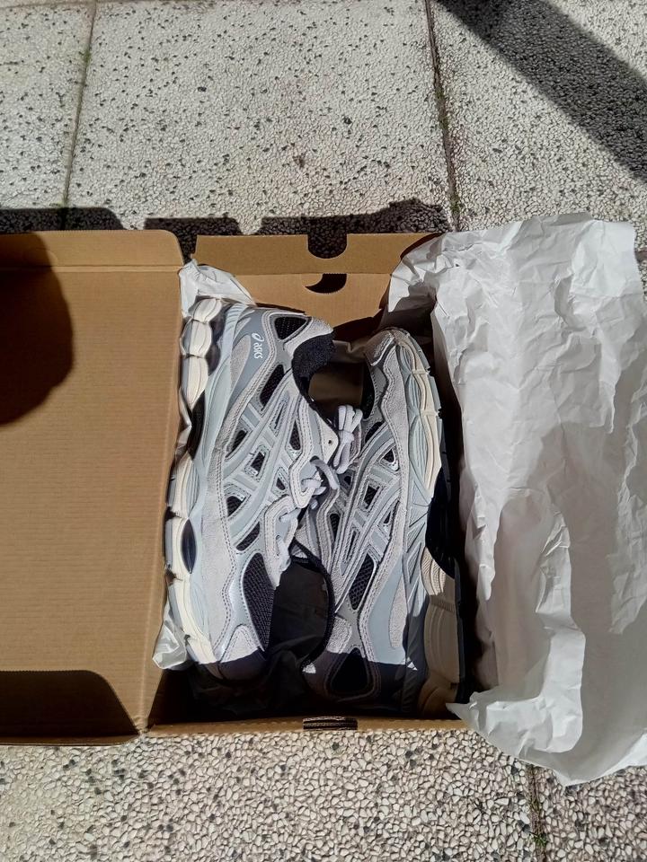 Asics gel NYC Größe US9  EUR 42,5  NEU black / piedmont grey in Gardelegen  