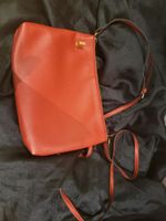 Damen Tasche rot flach mit tragegurt Handtasche Klutch Clutch Bayern - Großwallstadt Vorschau