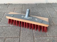 Straßenbesen 30 cm mit Kratzkante Nordrhein-Westfalen - Holzwickede Vorschau