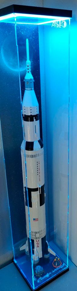 ACRYL Vitrine mit Beleuchtung (für LEGO Saturn V 21309 o. 92176) in Potsdam