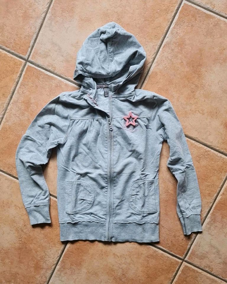 Sweatjacke grau Zara Kids Gr. 13 / 14 , 164 in Stolzenau