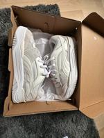 Puma 180 unisex sneaker NEU!! Nordrhein-Westfalen - Burbach Vorschau