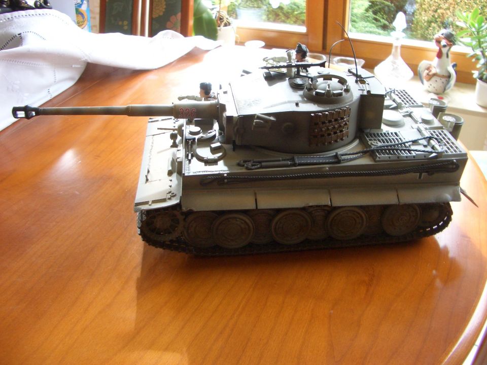 Tiger 1, SdKfz, 2. Weltkrieg, Wehrmacht, 1:18, "Winter" in Dresden