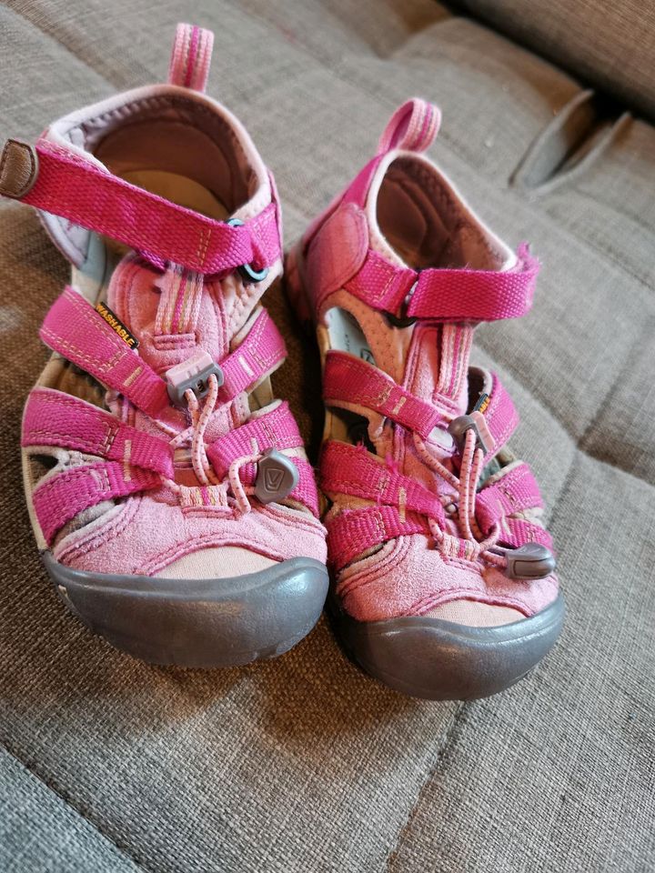 Sandalen Keen pink 32 33 in Marburg