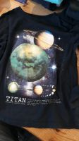 Lands End Langarm Shirt titan Planeten Weltall 122 128 Thüringen - Meiningen Vorschau