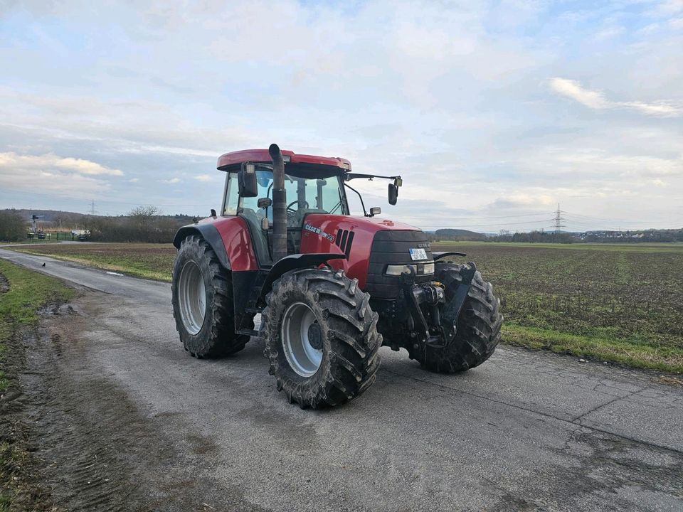 Case CVX 195 in Fronhausen