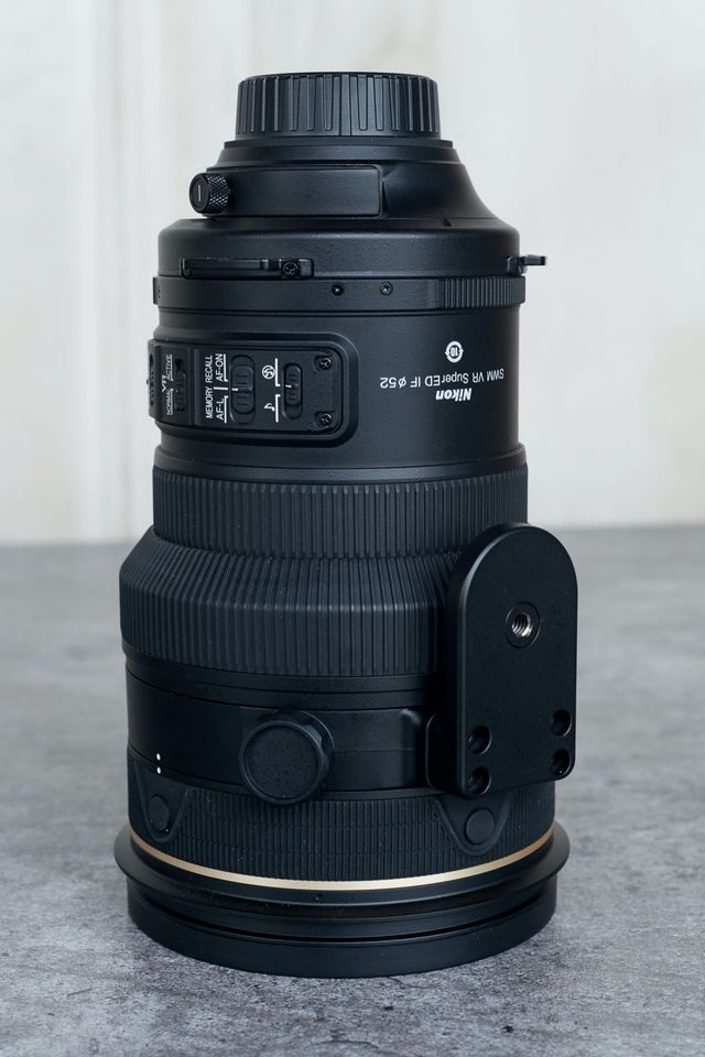 Nikon AF-S NIKKOR 200mm f 2,0 ED VR in Borchen