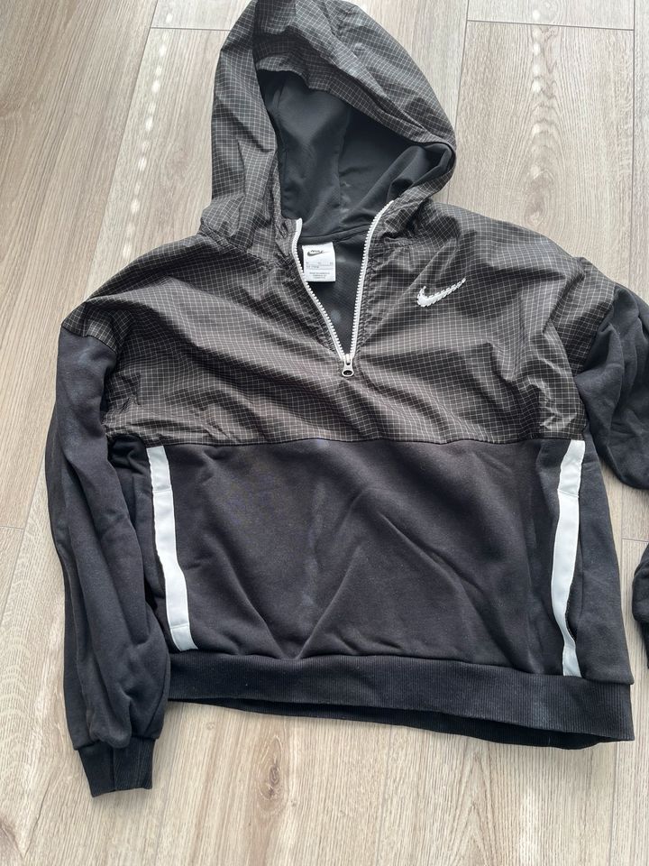 Nike Oversive Hoodie 2 Stück top Gr.164/170 in Prohn