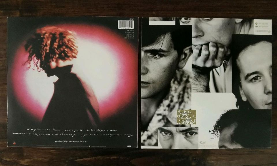 2 LP Alben Simply Red. A new flame, Once upon a time. Zust. 1A in Herzhorn