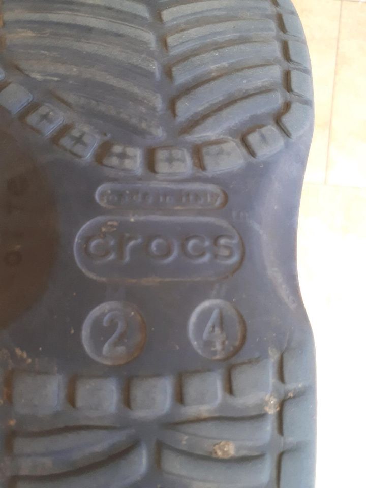 Crocs 33 34 blau in Dresden
