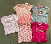 5 T-Shirts Gr. 74 Mädchen Sommer Niedersachsen - Schüttorf Vorschau