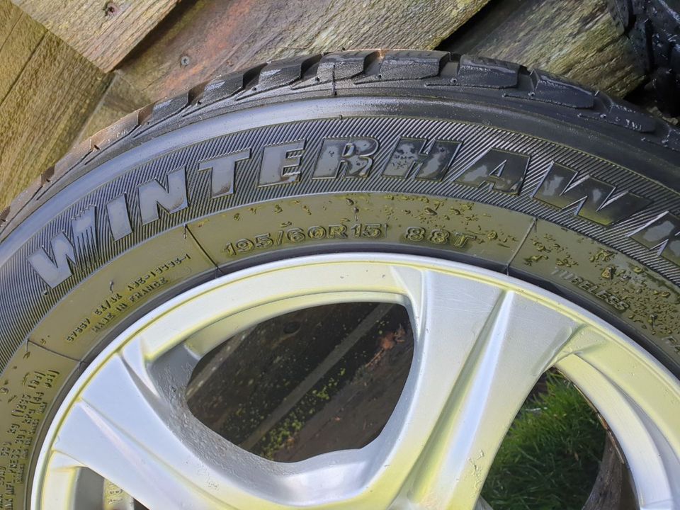 Platin Alu Felgen DMS08 15 Zoll Firestone Reifen in Niebüll