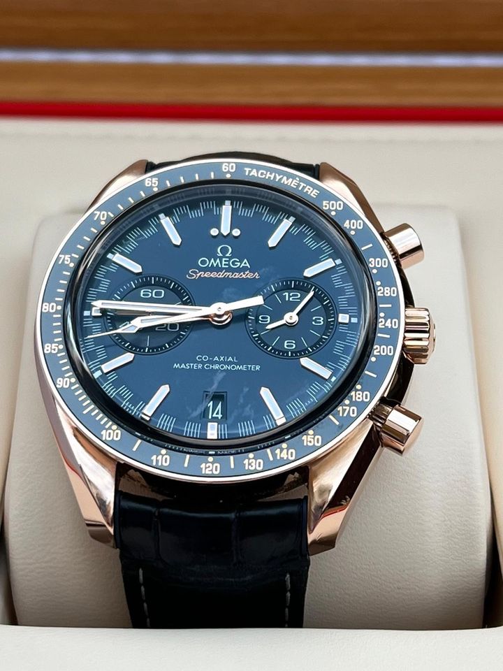 Omega Speedmaster Racing Co-axial Master 329.53.44.51.03.001 in Ingolstadt