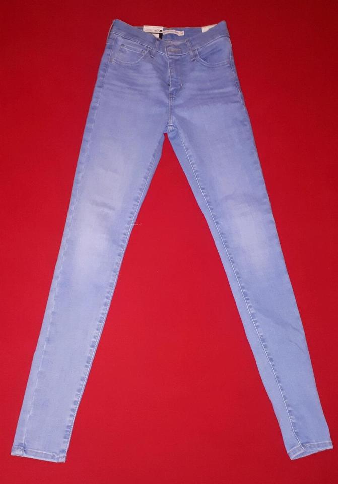 Neu ovp Levi's 720 High Rise Super Skinny Jeans 24/30 blau in Villmar