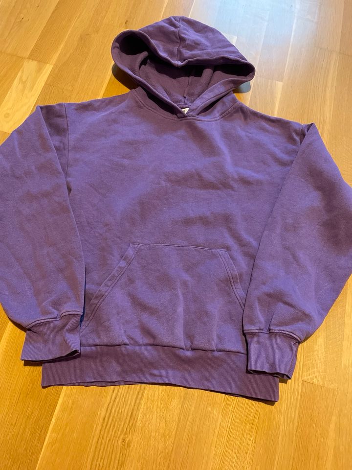 H&M Hoodie/ Pullover * Gr. 158/ 164 * lila * Kapuze in Wertingen