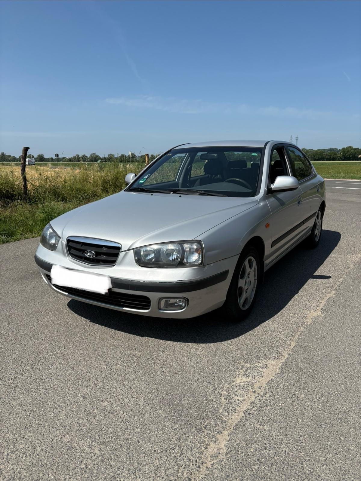 Abbildung des Autos Hyundai Elantra 1.6  TÜV…