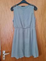 Kleid in Größe 40, aber fällt klein aus, 10€. Baden-Württemberg - Sersheim Vorschau