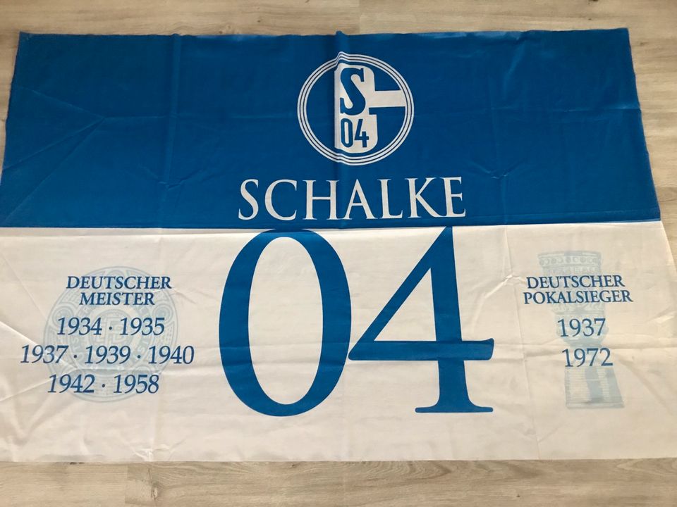 Schalke 04 Schals, Flaggen, Mütze, Bild, Buch, Fan Package in Herne