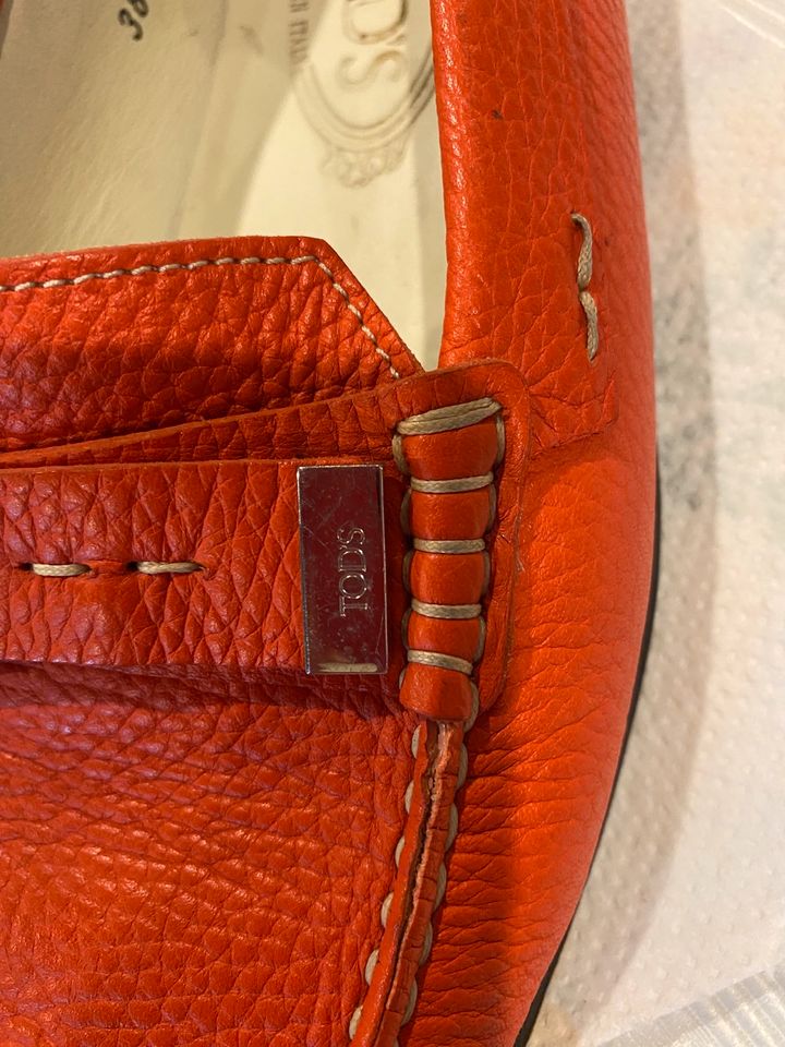 Tod‘s Loafers Mokassins Slipper Leder in Saarbrücken