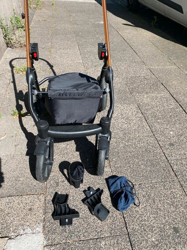 Kinderwagen,Babywagen 3 in 1 in Duisburg