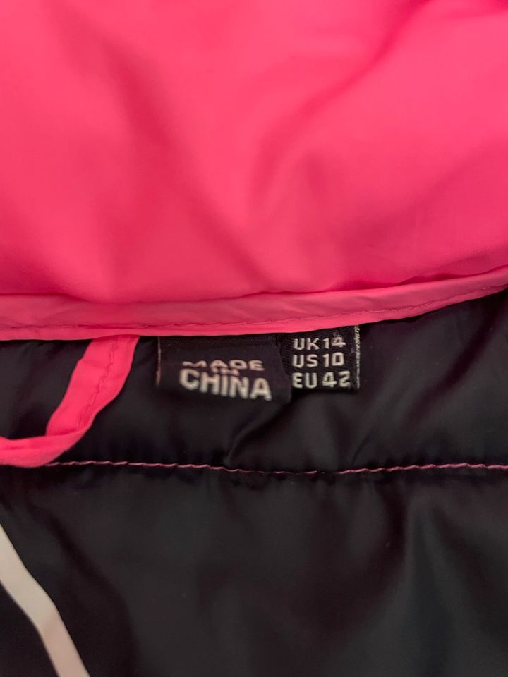 Superdry Winterjacke Gr 42 Pink in Bad Wörishofen