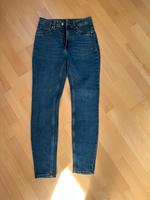 Basic Damen Jeans Divided Gr.36 Bayern - Schöllkrippen Vorschau