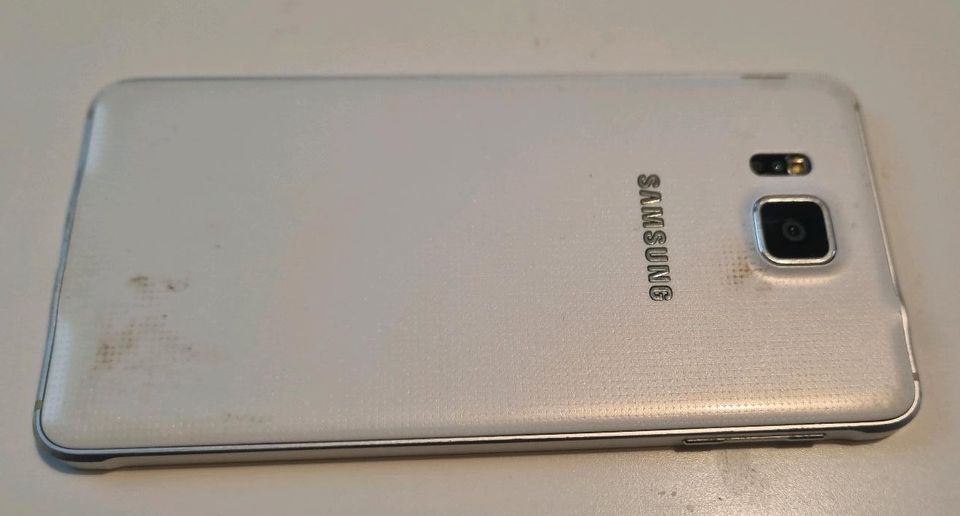 Samsung Galaxy Alpha 32GB, dazzling white in Amberg