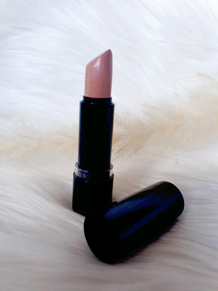 Verschenke Catrice Lippenstift Ultimate Colour 240 Hey Nude in Karlsruhe