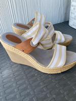 Wedges Tommy Hilfinget Nordrhein-Westfalen - Troisdorf Vorschau