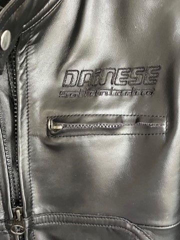 Dainese Motorrad Lederjacke Toga72 Kollektion Settantadue in Ravensburg