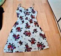 Schönes Kleid  Sommerkleid H&M Gr.XS sehr guter Zustand Stuttgart - Botnang Vorschau