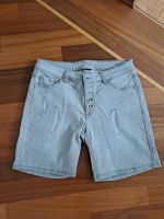 B.C. Jeans-Shorts, hellgrau, Gr. 40 - wie neu - Hessen - Zierenberg Vorschau