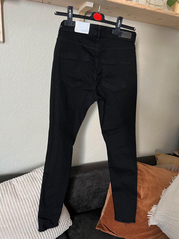 Only Blush skinny Jeans schwarz L 32 mid waist Ankle jeans in Dresden