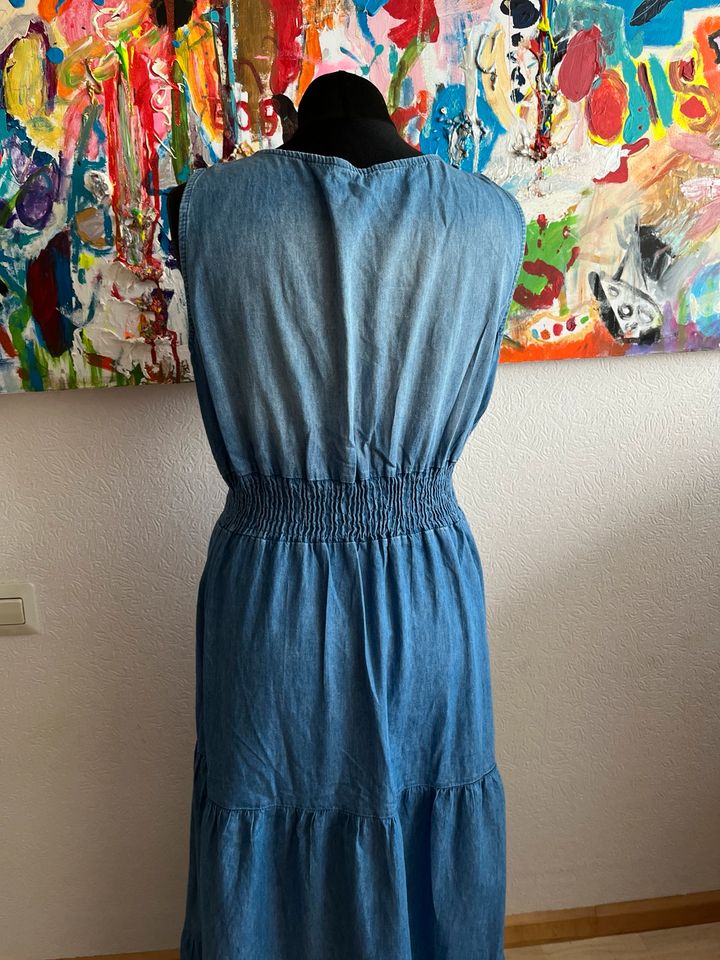 Schönes Jeanskleid, Maxikleid von Herrlicher, blau, Kollektion 23 in Freiburg im Breisgau