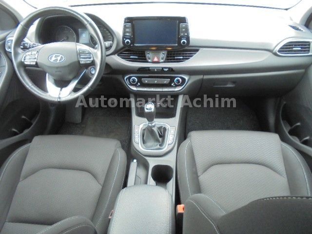 Hyundai i30 cw Trend KLIMA+NAVI+KAMERA in Achim