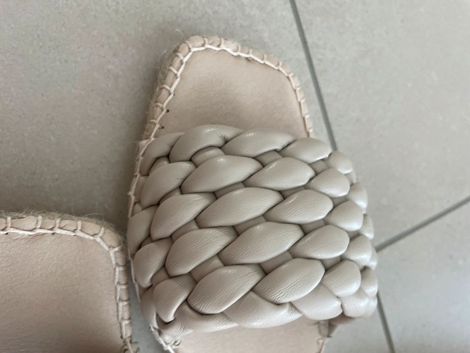 Espandrij/Espadrilles Damen Gr. 39 beige - nagel neu!!!! in Gründau