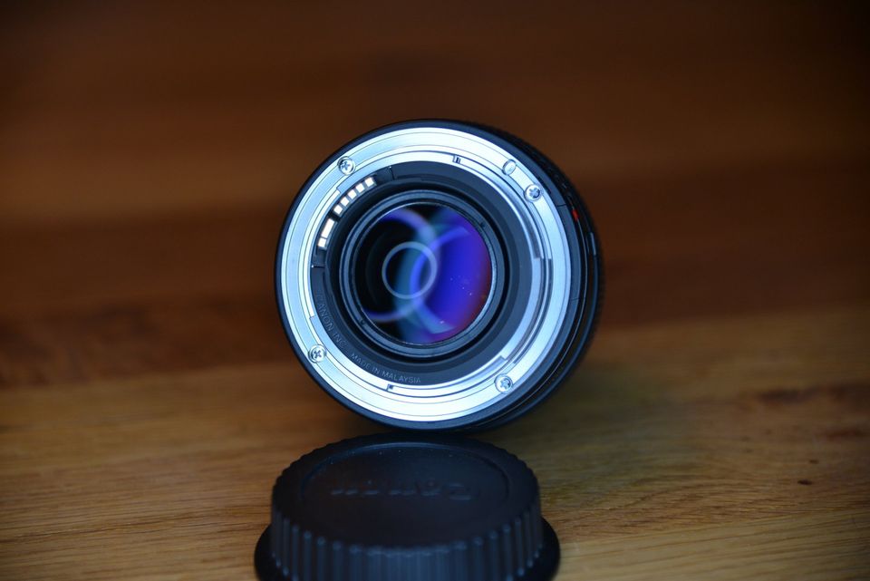 Canon EF 50mm F 1.4 Objektiv - neuwertig - Festbrennweite in Ergolding