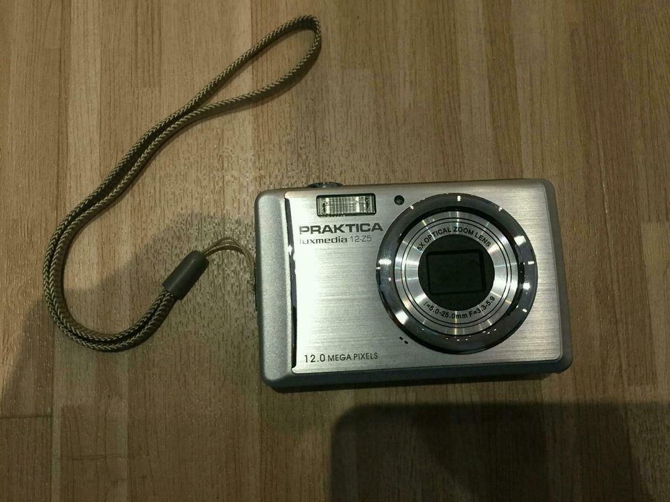 Kamera Praktica Luxmedia 12-Z5 in Remseck am Neckar