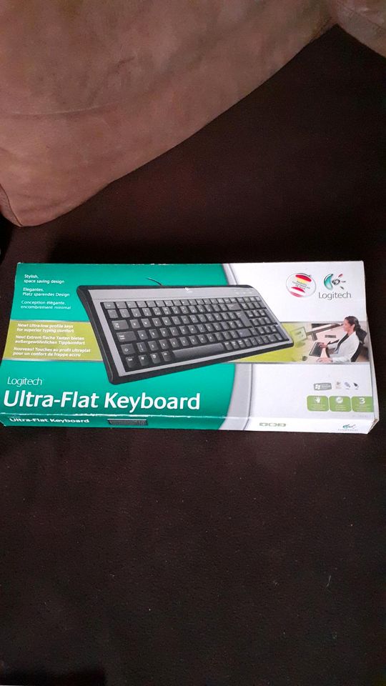 Logitech Ultra flat Tastatur USB Kabel in Bielefeld