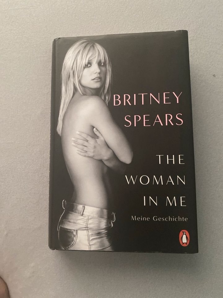 Britney Spears the Woman in me Buch in Winsen (Luhe)