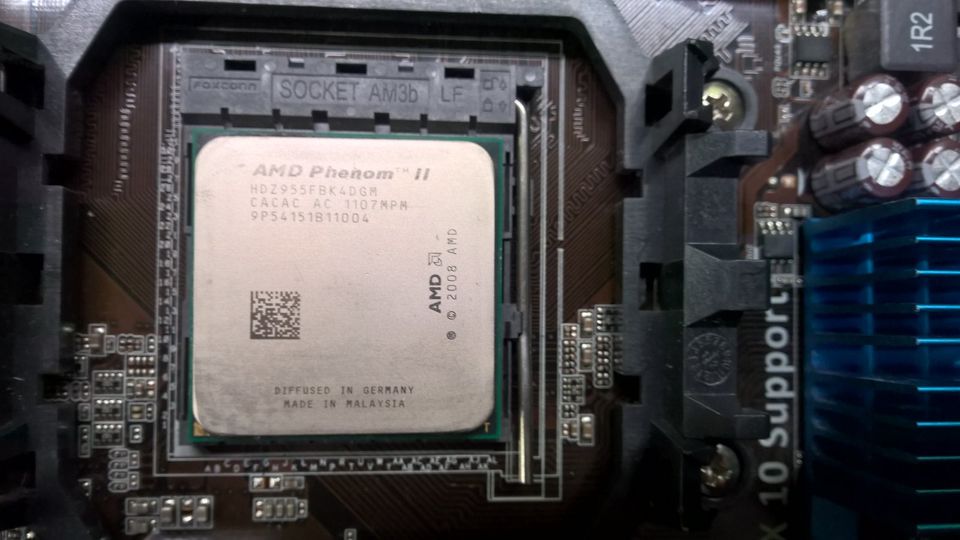 Bundle: Asus M5A78L-M - Phenom 2 955 - 4GB RAM - R7 250 in Schauenstein