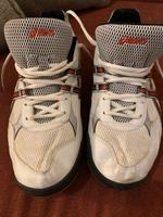 Asics Hallenturnschuhe Größe 48 fallen eher wie 47 aus Bayern - Gesees Vorschau