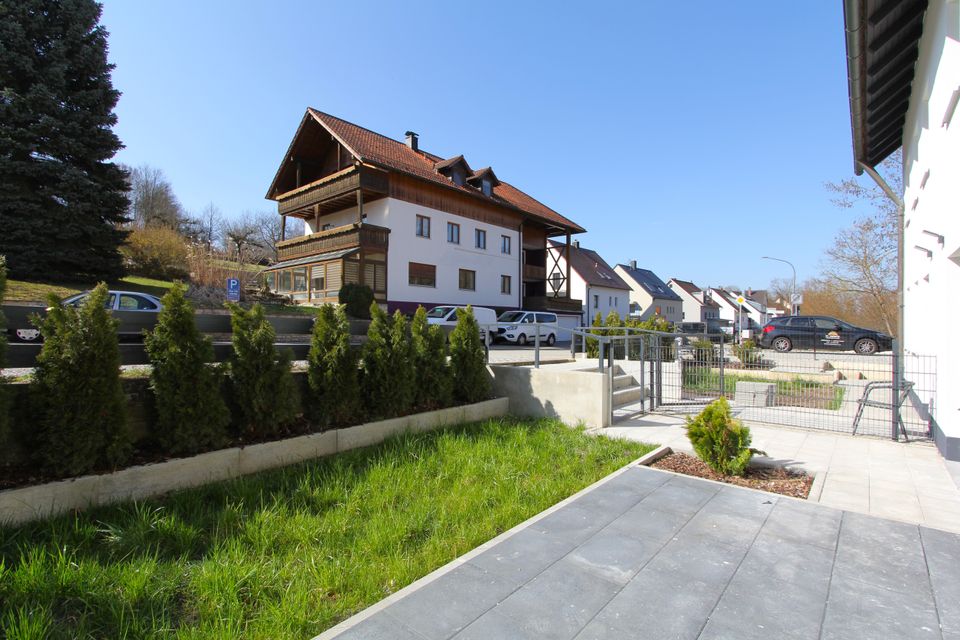 Erstbezug - Wohnung als Doppelhaushälfte aufwändig saniert in Bad Abbach
